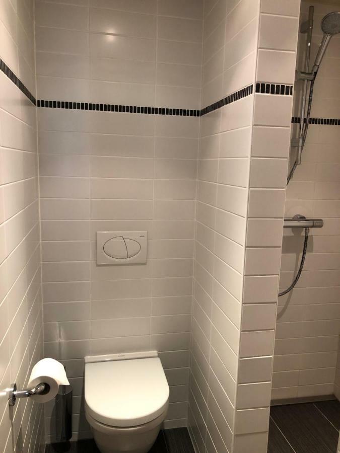 Hotel Apostrophe - Де Хаан Екстериор снимка